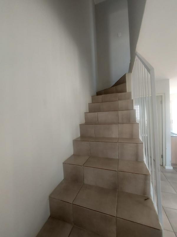 To Let 2 Bedroom Property for Rent in Rivergate Western Cape